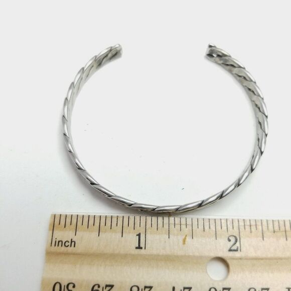 Vintage Silver Tone Cuff Bangle Bracelet, Twist Design, Stacking Unisex Estate - Picture 4 of 5